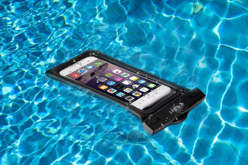 Phone which works underwater