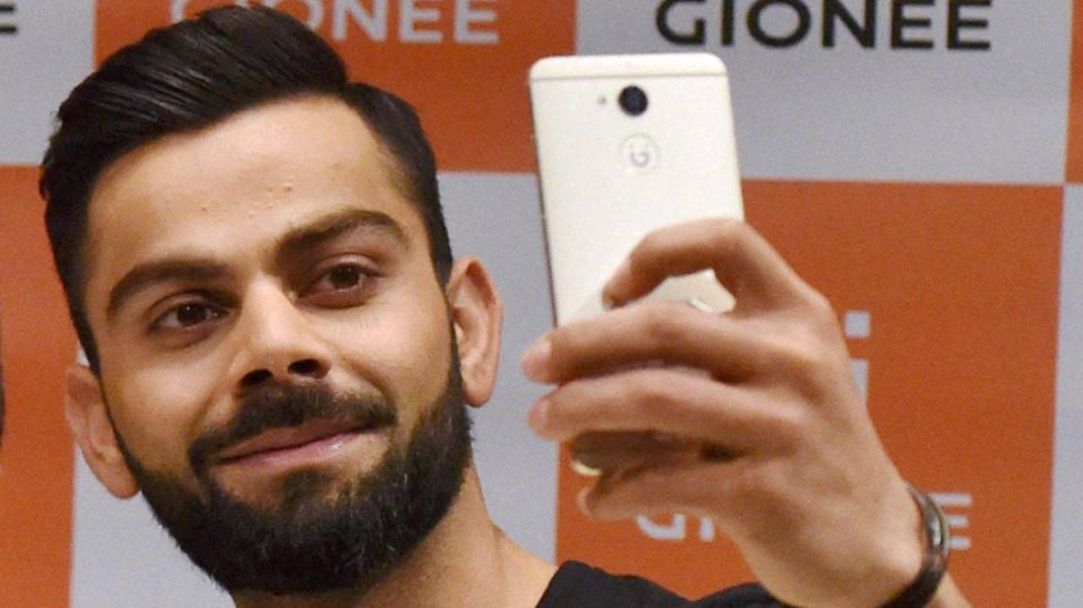 Virat Kohli Smartphone
